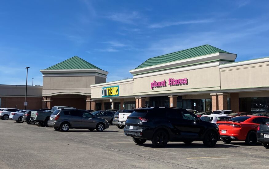 M&T Bank has filed a foreclosure complaint on the mortgage secured by 1826 and 1985 East Ridge Road in Irondequoit. (Photo by Kevin Oklobzija)